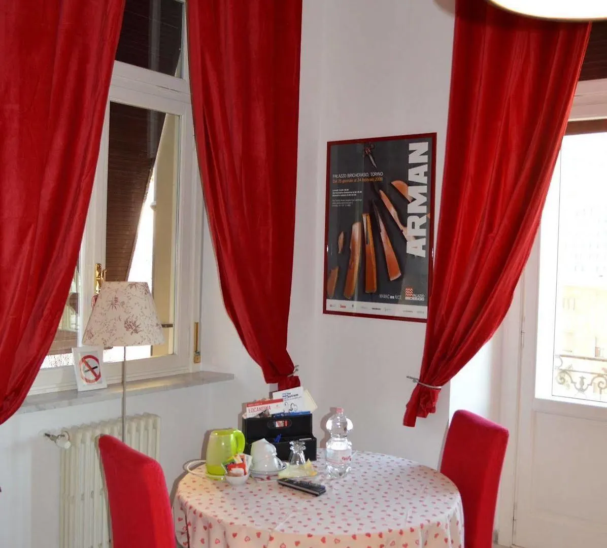 Bed & Breakfast Domitilla Genova Szálloda