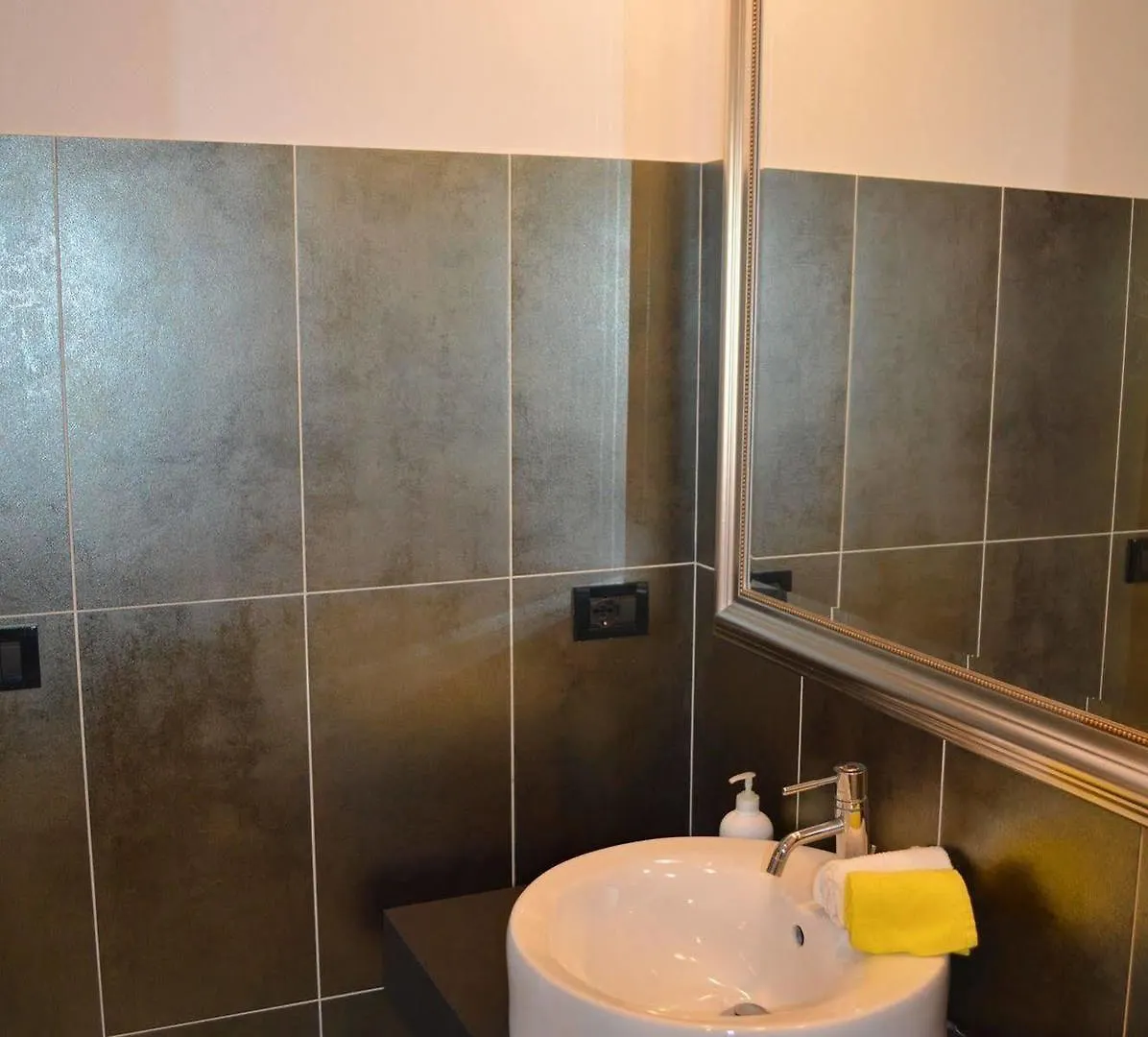 Bed & Breakfast Domitilla Genova Olaszország